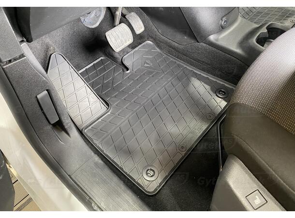 Bilmattor. Fram. Gummi Fiat Doblo 2023-> 