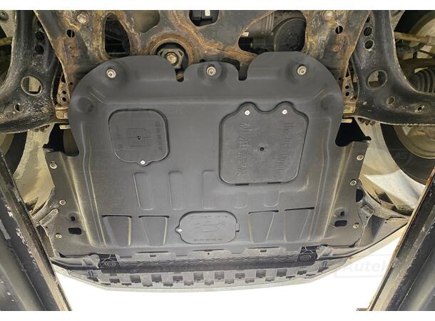 Bunnplate. Plast. Forsterket Skoda Octavia 2013-2020 