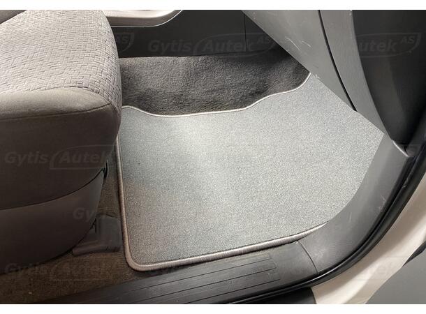Gulvmatter i stoff til Toyota Land Cruiser 120 | gytisautek.no