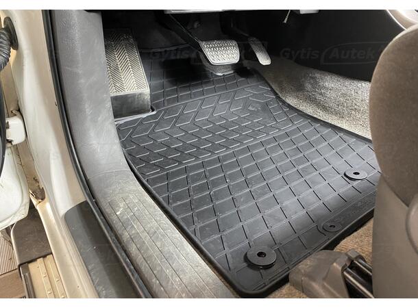 Gummimatter til Toyota Land Cruiser 120 | gytisautek.no