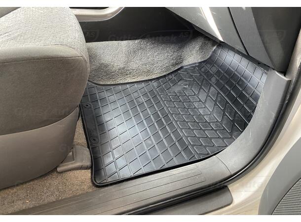 Gummimatter til Toyota Land Cruiser 120 | gytisautek.no