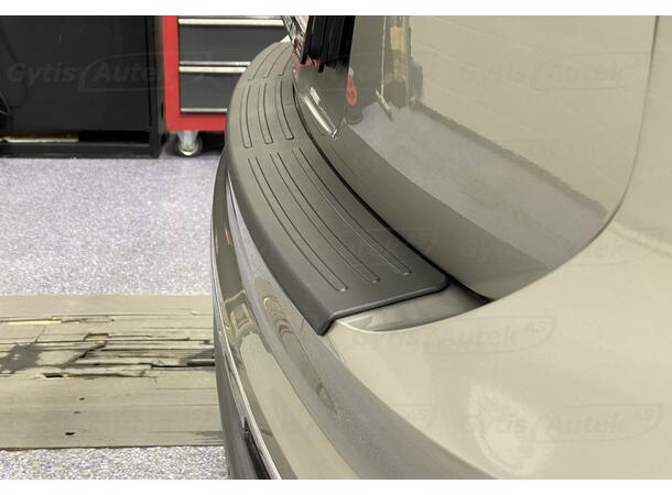 Stötfångarskydd. Plast VW Tiguan 2016-2023 