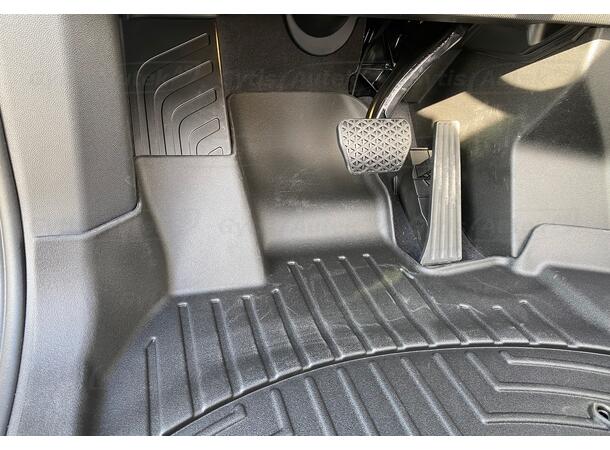 Bilmatta. Fram. Plast BMW iX 2021-> 