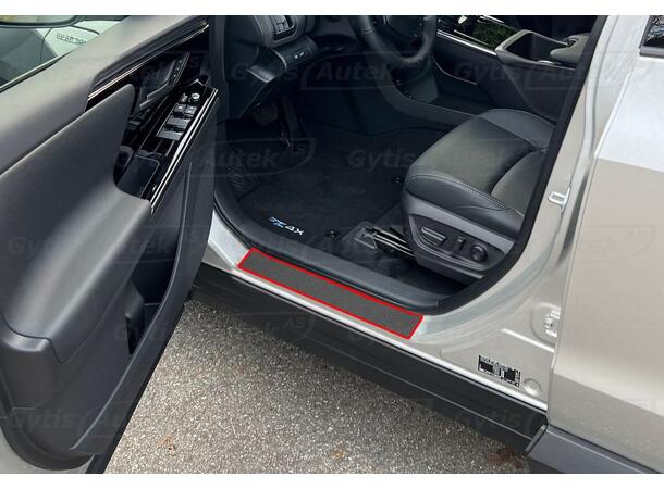Instegsskydd. Folie. Svart Subaru Solterra 2022-> 