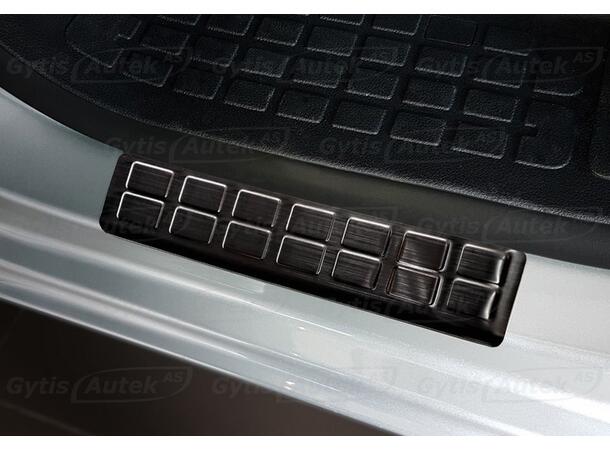 Instegsskydd. Fram. Mörk. Stål Fiat Scudo 2022-> 