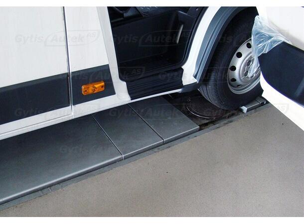 Instegsskydd | Toyota Proace Max 2024-> | gytek.se