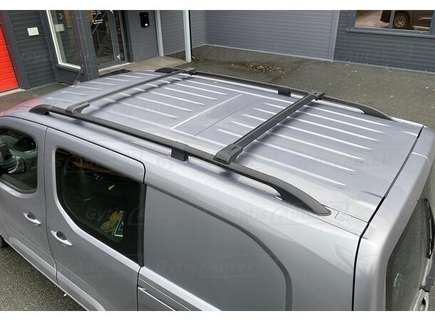 Takräcke. Wingcarrier. Svart Fiat Doblo 2023-> 