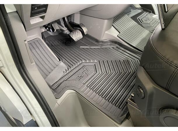 Bilmatta. TPE-gummi VW Crafter 2017-> 