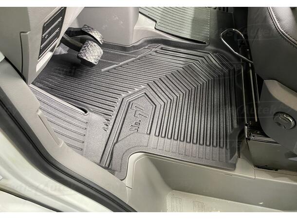 Bilmatta. TPE-gummi VW Crafter 2017-> 