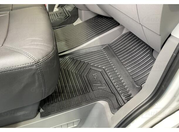 Bilmatta. TPE-gummi VW Crafter 2017-> 