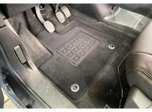 Bilmattor. Fram. Textil Fiat Doblo 2023-> 