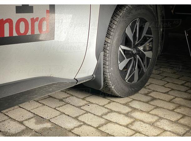 Stänkskydd. Fram och bak. Plast Toyota bZ4X 2022-> 