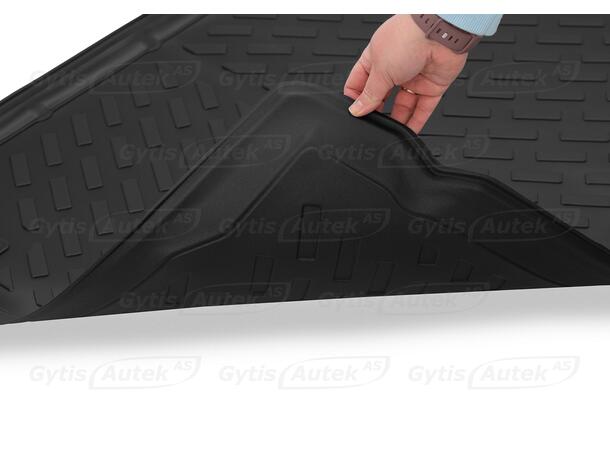 Bagagerumsmatta. Gummi BMW 1 ser. F20/F21 2011-2019 