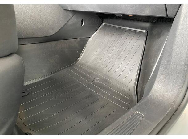 Bilmattor. Fram. Gummi Ford Tourneo Connect 2023-> 