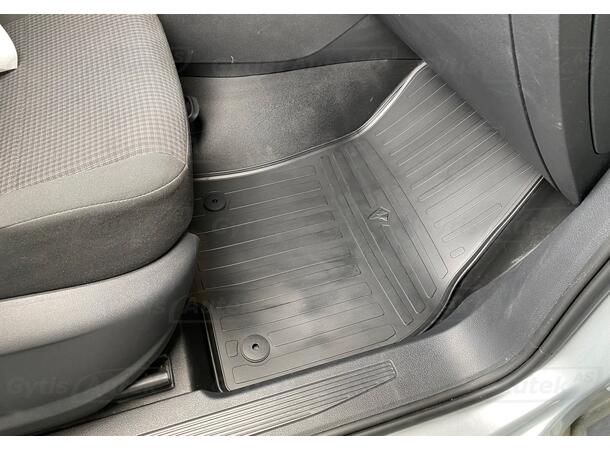 Bilmattor. Fram. Gummi Ford Tourneo Connect 2023-> 