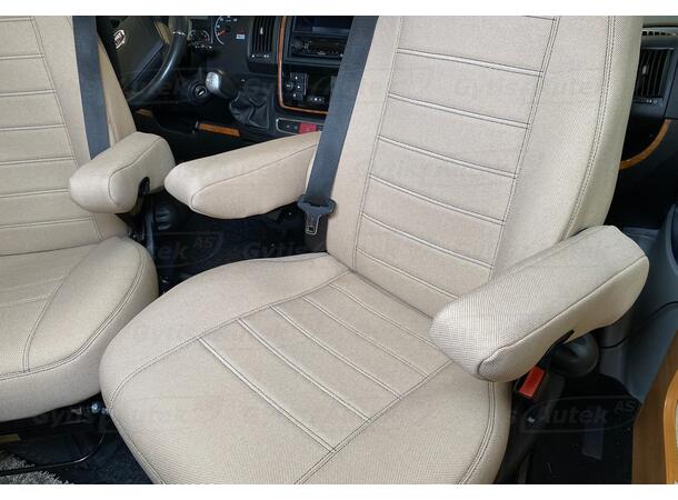Husbil bilklädsel. Beige Eura Mobil Aguti GIS-Liner 