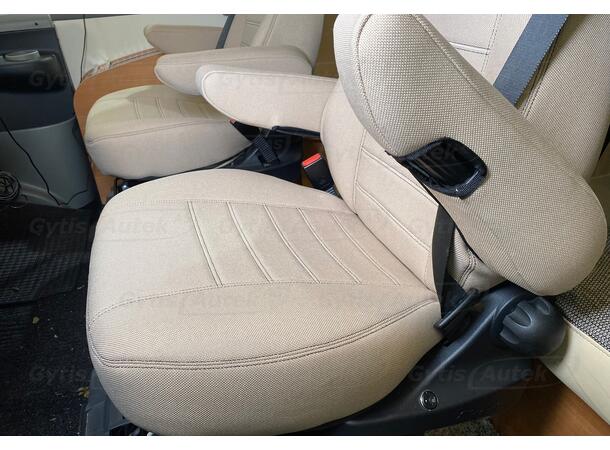 Husbil bilklädsel. Beige Eura Mobil Aguti GIS-Liner 