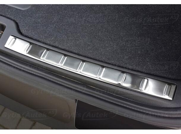 Lastkantsskydd. Stål Volvo C40/EC40 2022-> 