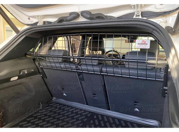 Hund-/Lastgaller med avdelare | MB GLA-Klasse H247 2020-> | gytek.se