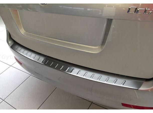 Bakfangerbeskytter til Skoda Octavia 2004-2012 | gytisautek.no