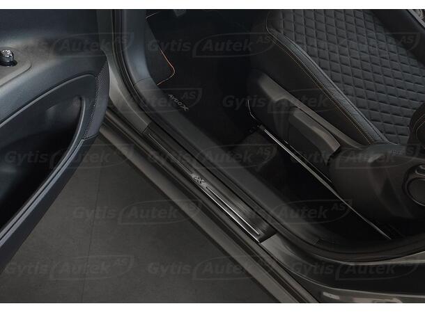 Instegsskydd. Mörk. Stål Toyota Aygo X 2022-> 