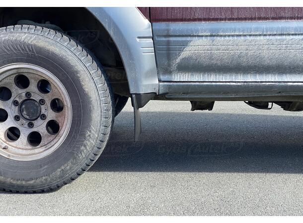 Stänkskydd. Fram. Plast Toyota Land Cruiser 90 1996-2002 