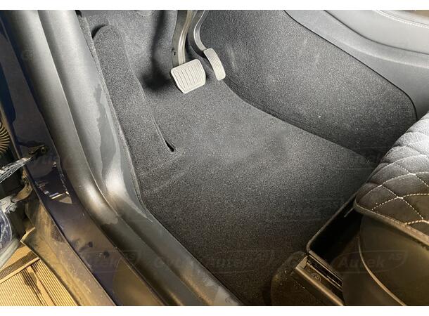 Bilmattor. Textil Tesla Model Y 2021-2025 