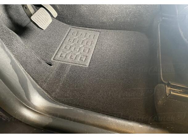 Gulvmatter i stoff | Tesla Model Y 2021-> |gytisautek.no