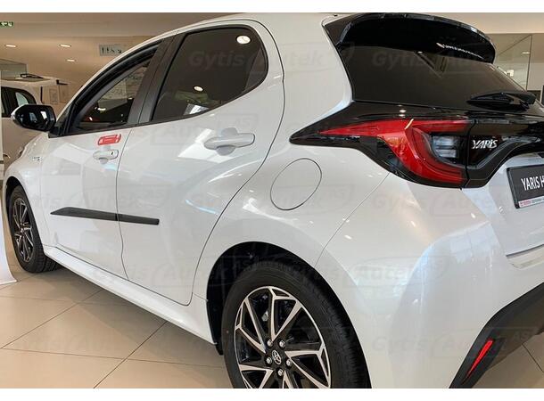 Sidolister. Plast Toyota Yaris 2020-> 