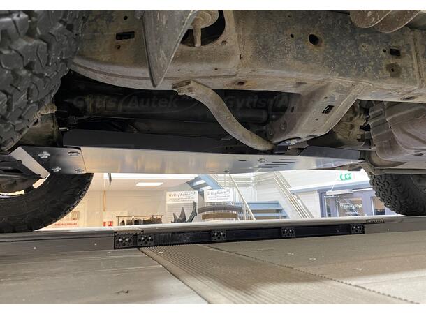 Hasplåt till Toyota Land Cruiser 120 2002-2009 | gytek.se
