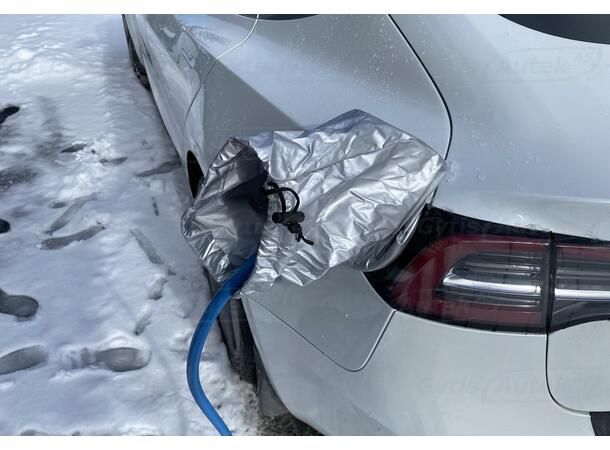 Laddlucka skydd | Tesla Model Y 2021-> | gytek.se