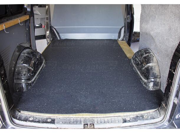 Lastrumsmatta. Granulerat gummi. B-vara VW T5 Transporter 2003-2015 Kort 