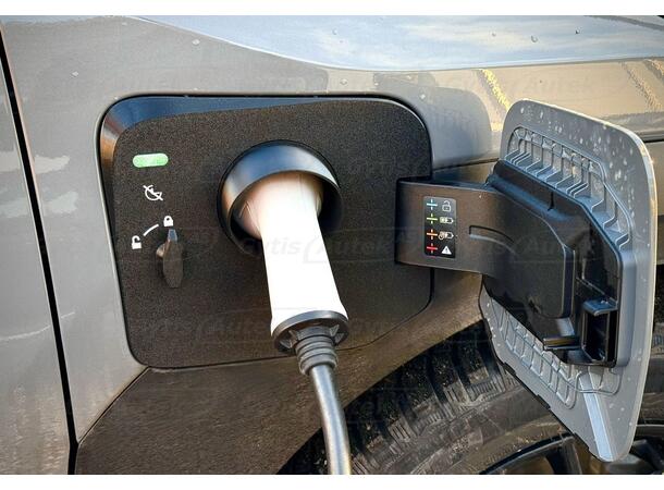 Laddlucka skydd. Plast Kia EV3 2024-> 