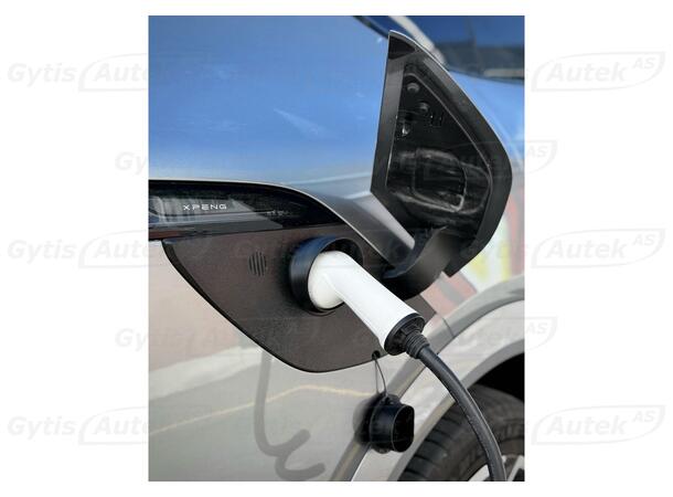 Laddlucka skydd. Plast Xpeng G6 2024-> 