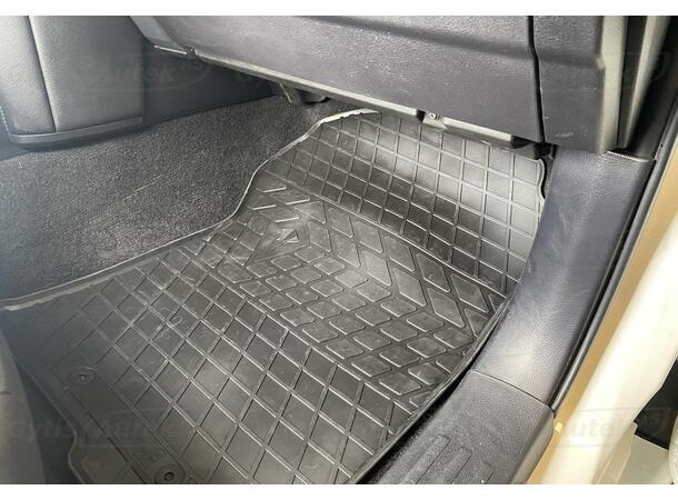 Gummimatter til Toyota Land Cruiser 150 | gytisautek.no