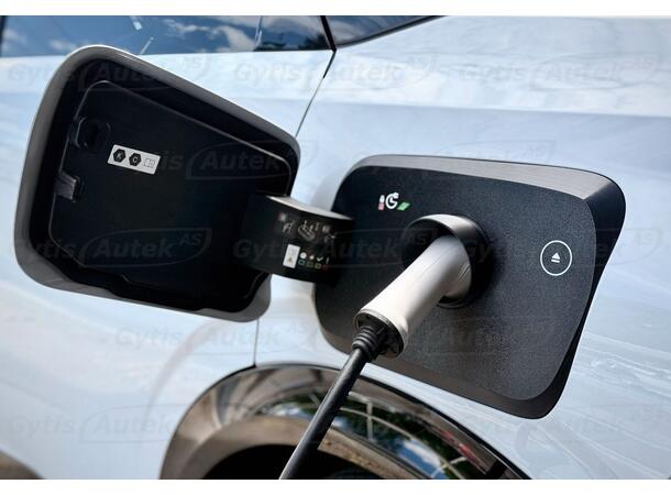 Laddlucka skydd. Plast Peugeot E-3008 2024-> 
