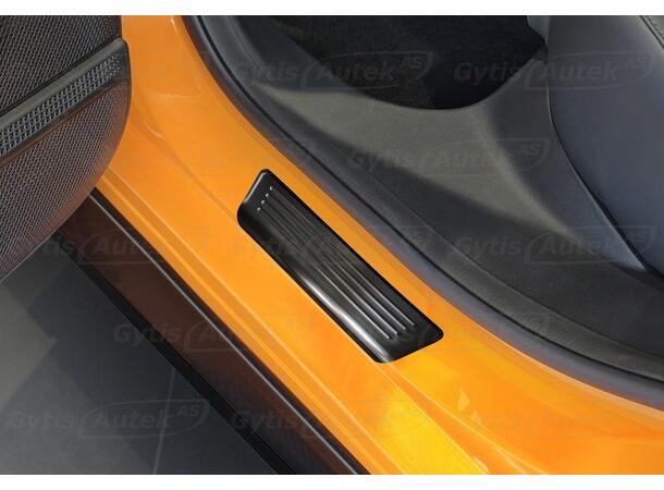 Dørterskelbeskyttere. Mørk. Stål MG4 2022-> 