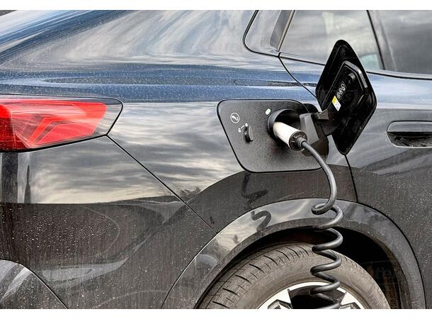 Laddlucka skydd | BMW iX2 U10 2024-> | gytek.se
