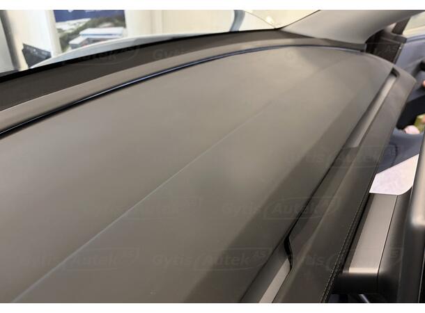 Instrumentpanel skydd. Silikon Tesla Model Y 2025-> Juniper 