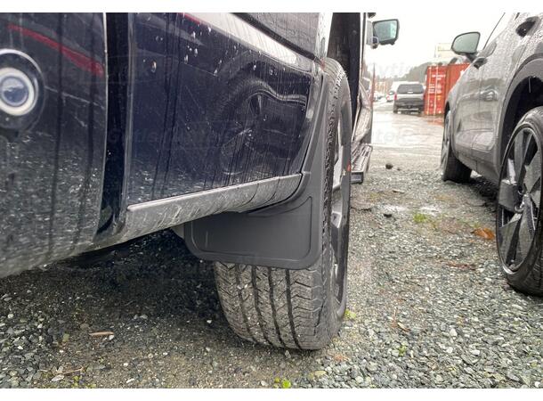 Skvettlapper | Ford F-150 Lightning 2023-> | gytisautek.no