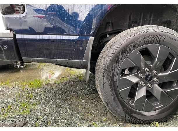 Skvettlapper | Ford F-150 Lightning 2023-> | gytisautek.no