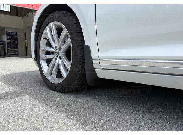 Skvettlapper | VW Passat B8 2015-2023 | gytisautek.no