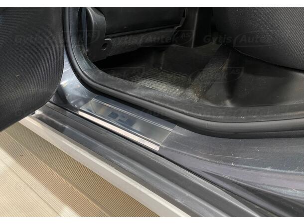 Instegsskydd till Suzuki SX4 S-Cross 2013-2021 | gytek.se