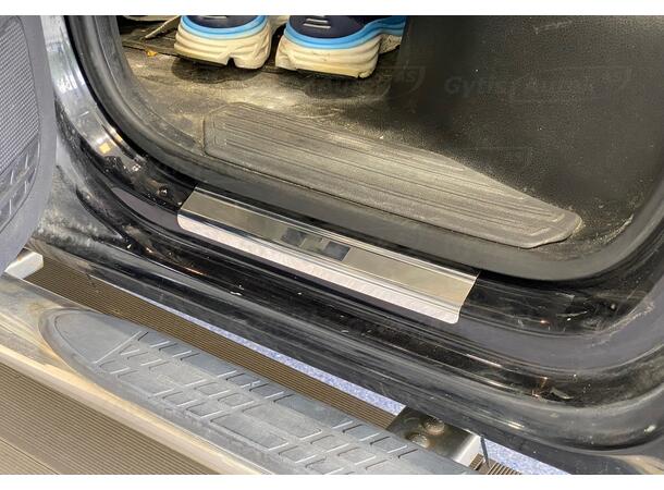 Instegsskydd till VW Amarok 2010-2020 | gytek.se