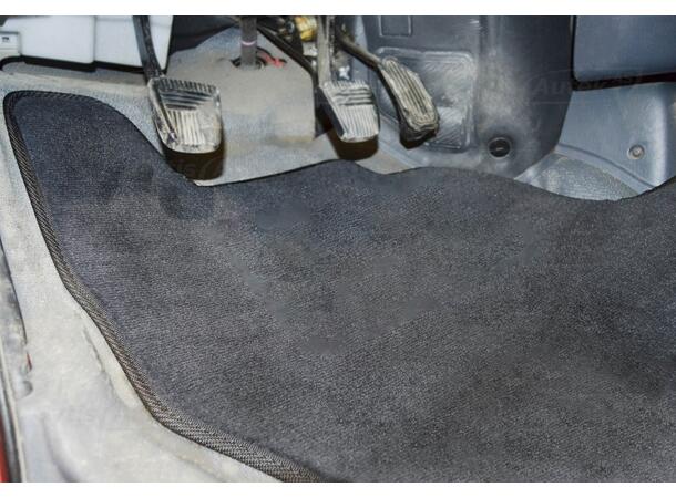 Gulvmatter i stoff til Toyota Hiace 2007-2012 | gytisautek.no