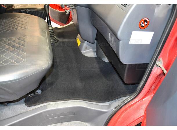 Gulvmatter i stoff til Toyota Hiace 2007-2012 | gytisautek.no