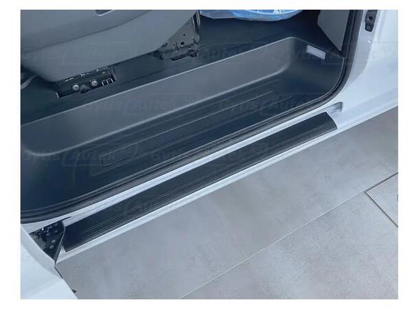 Instegsskydd. Sidodörr. Vänster Ford Tourneo Custom 2024-> 