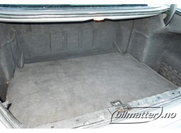 Bagasjeromsmatte | MB E-Klasse W210 | gytisautek.no