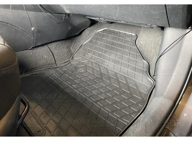Bilmattor till Toyota Avensis 2009-2018 | gytek.se