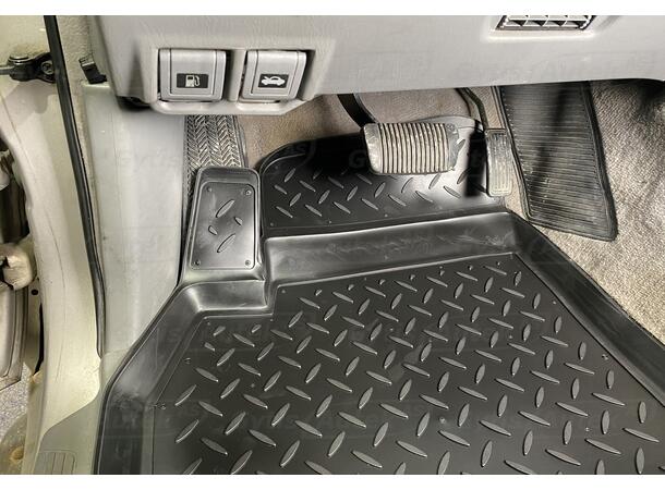 Bilmattor till Toyota Land Cruiser 100 1998-2007 | gytek.se